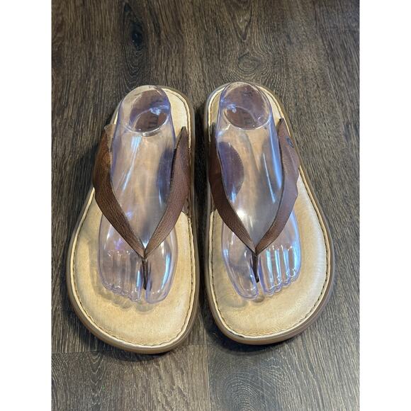 Born Men’s Been Leather Upper Tan Footbed Thongs SZ 14 Sandals - Picture 6 of 8